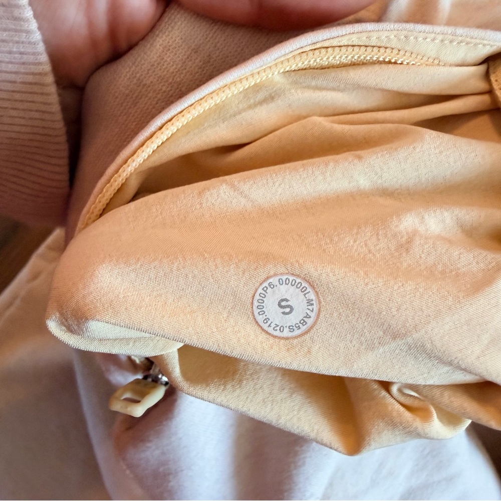 Lululemon Cream Drawstring Shorts - Picture 6 of 8